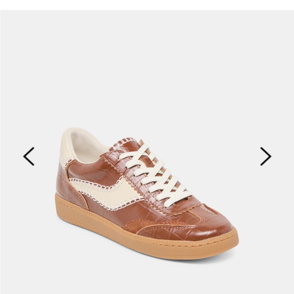 Dolce Vita Croc Embossed sneakers - Picture 7 of 8